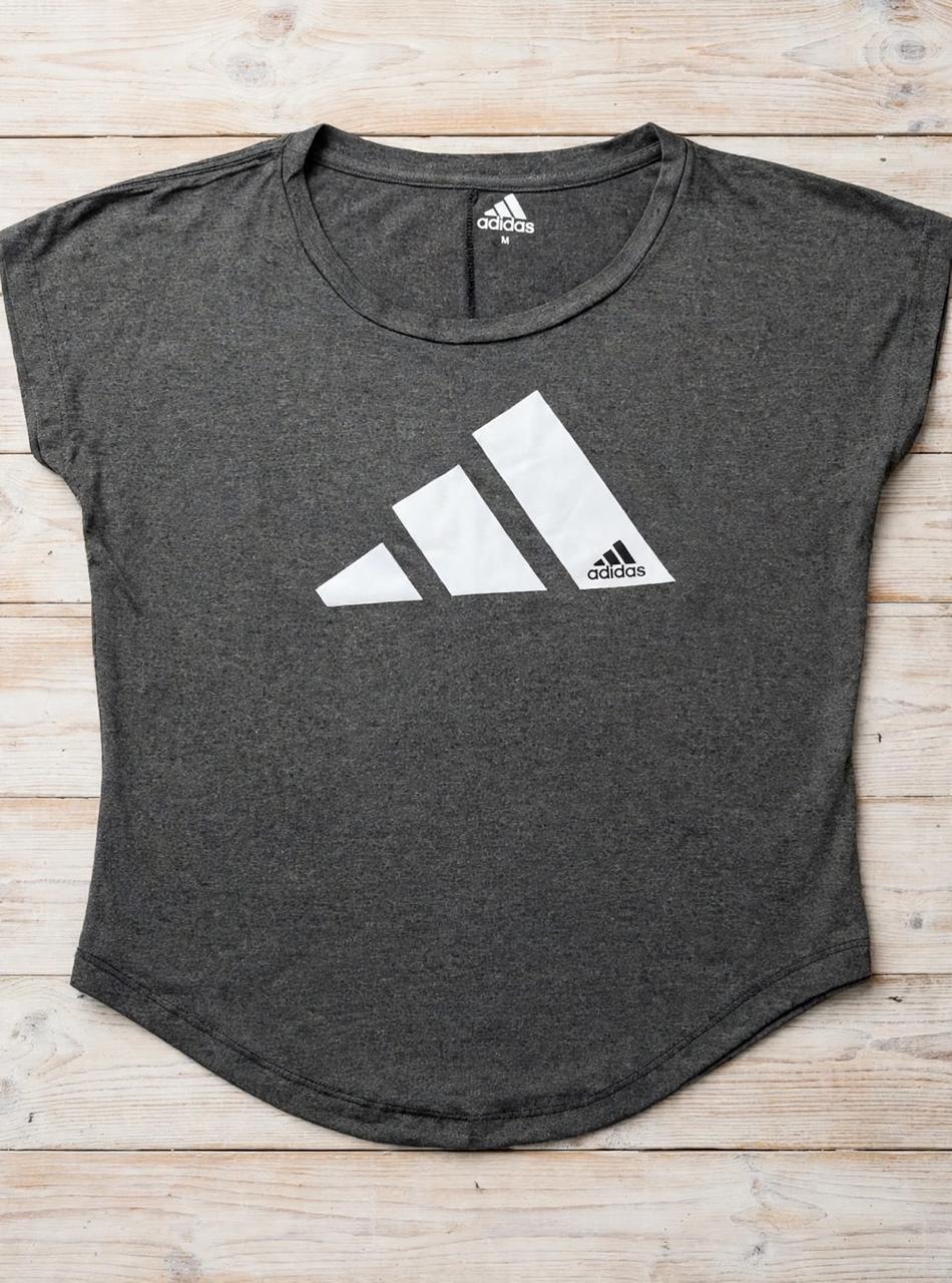 Remera Adidas Amplia (foto 2)