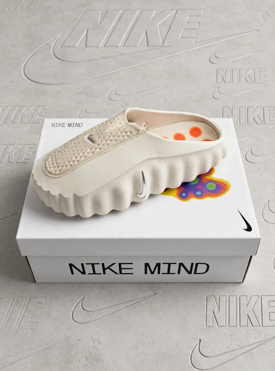 Nike MIND 001
